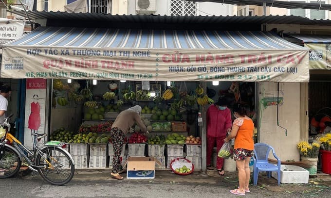 HCMC food prices plummet