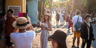 Viet Nam plans to fully reopen borders to foreign visitors from June 2022