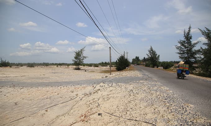 Cash-strapped investor needs partners for $619 mln seaport in central Vietnam