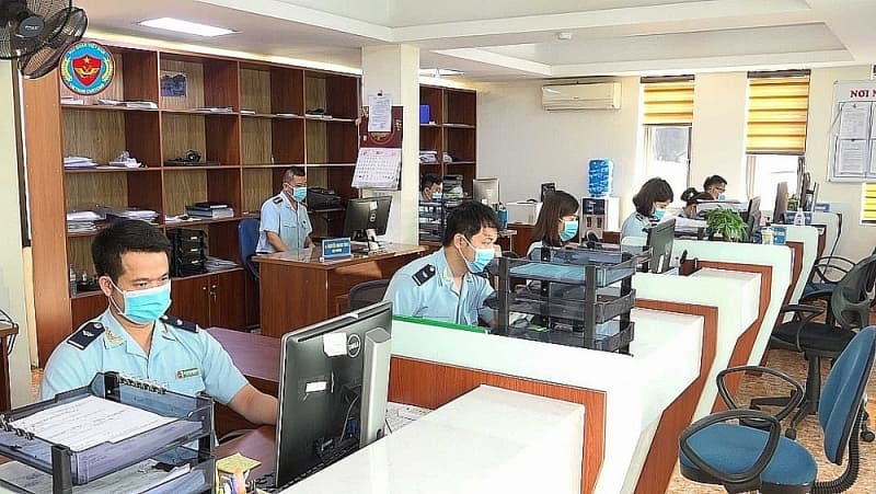 Training to improve analytical capacity to identify key sea and land routes