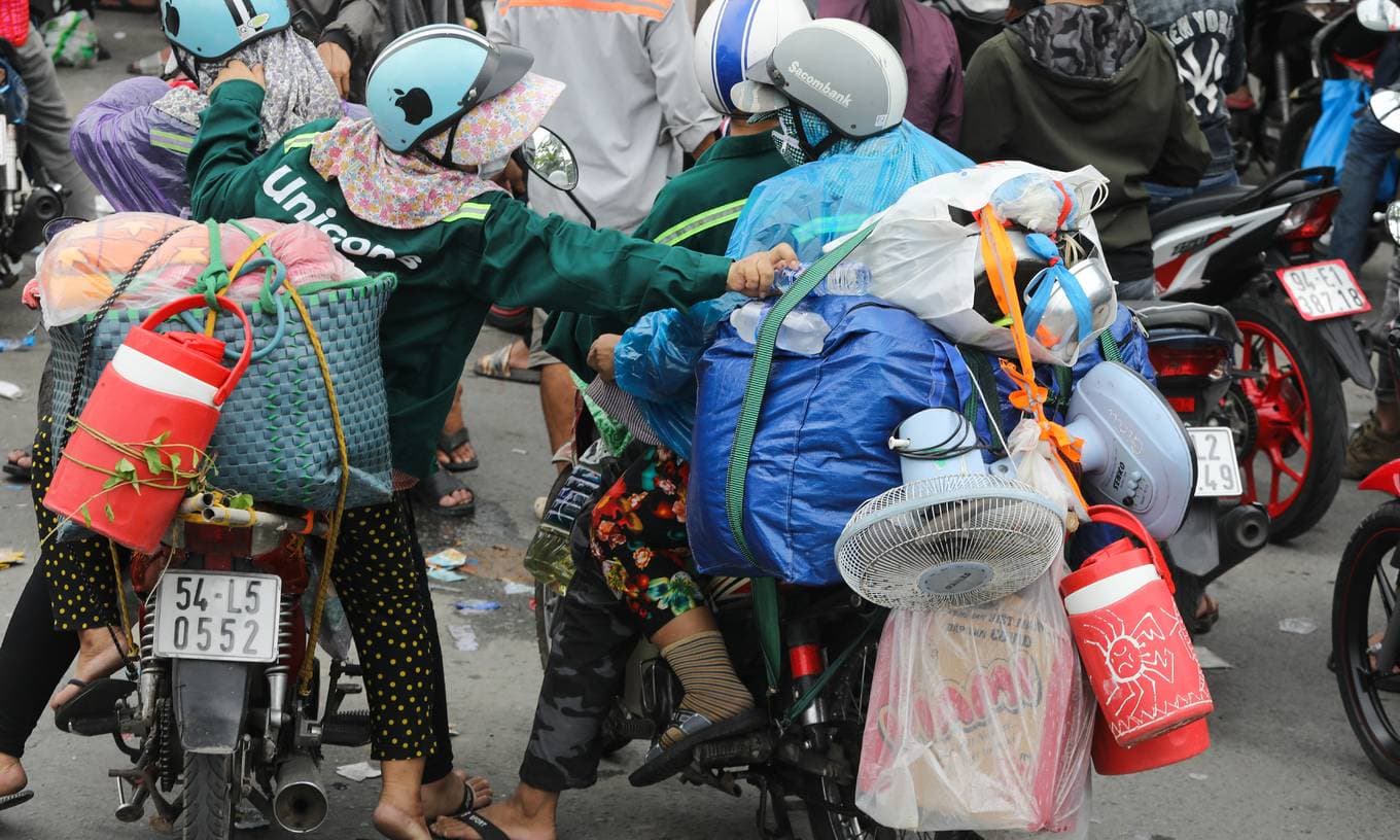 1.3 mln migrants return home during pandemic