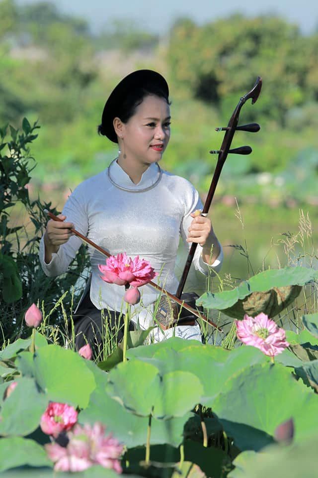 Artist promotes Xam folk singing to wider audience