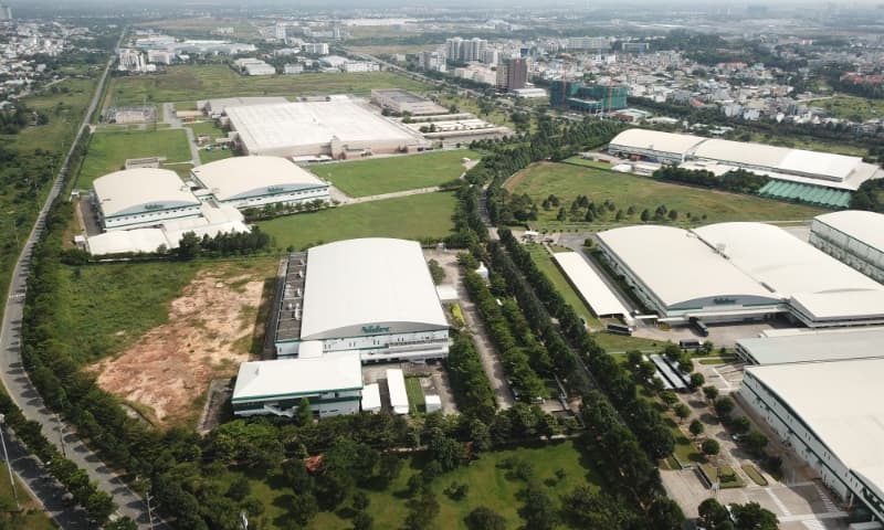 Intel, Samsung to resume full production next month
