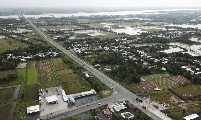 Mekong Delta localities join forces to fight pandemic, restore economy