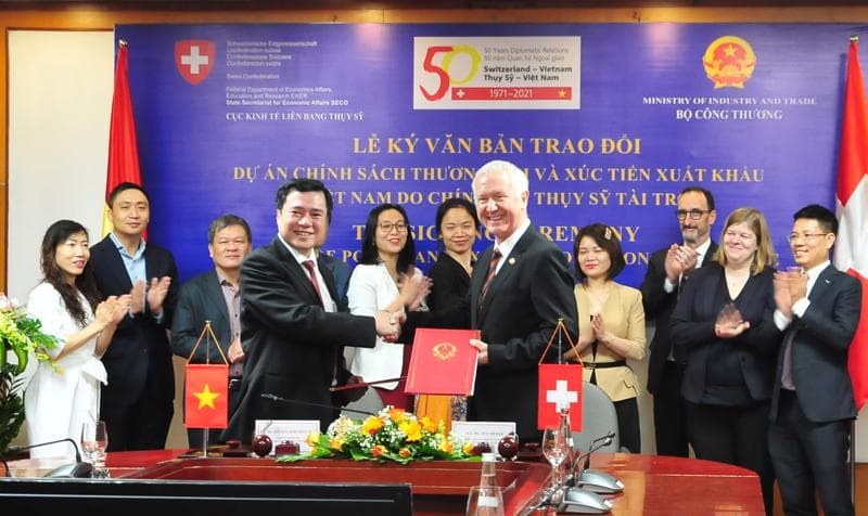 Switzerland assists Viet Nam in strengthening export promotion