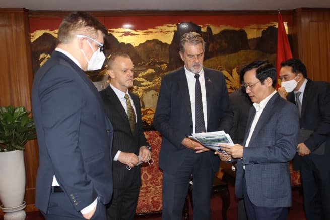 Australian Investment Is Very Important to Vietnam