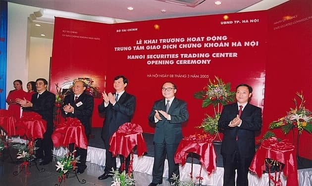 HNX successful with model “One exchange with three markets”