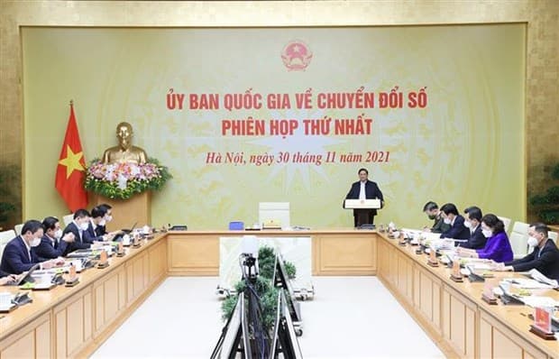 PM chairs meeting on national digital transformation