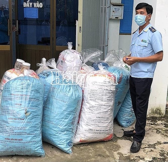 Prevent border residents from helping smugglers