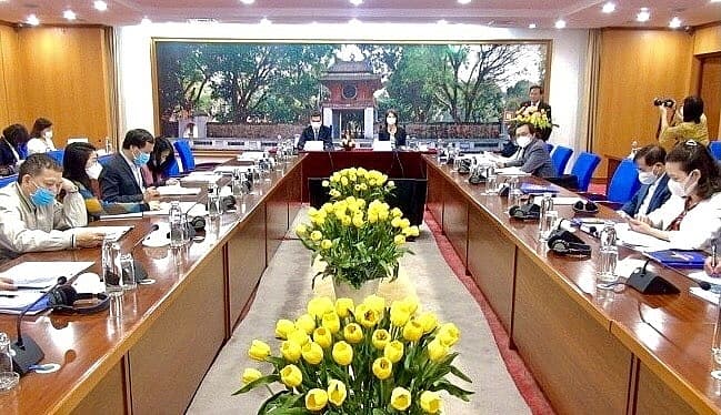 Balancing budget and public debt contributes to ensuring national financial security