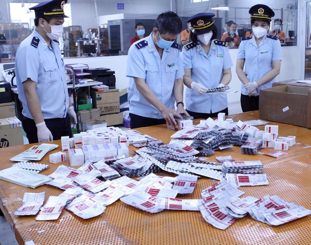 Customs Unearths 11,961 Smuggling Cases in Jan-Oct 2021