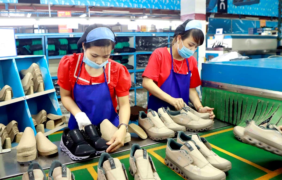 Nikkei Asia: Viet Nam leads rapid recovery in Southeast Asian supply chains