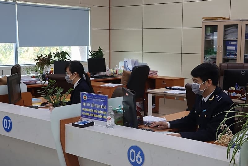 720 enterprises carry out exports and imports through Mong Cai