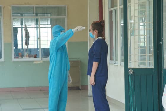 Fully-vaccinated F1 individuals allowed to self-isolate at home