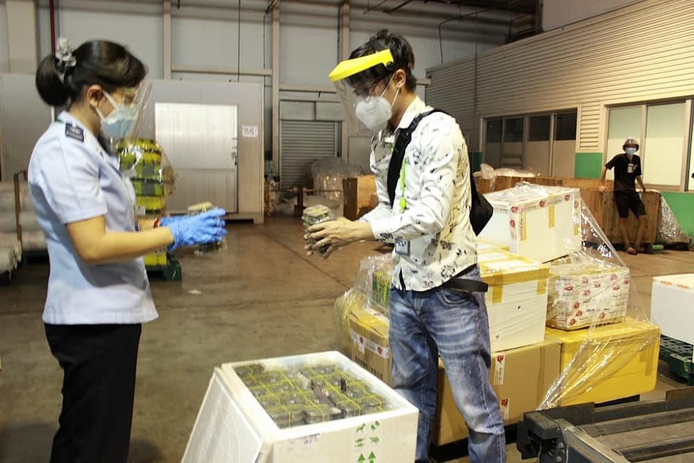 HCM City Customs earns VND110,000 billion in revenue