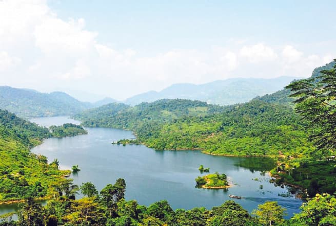 Developing Tourism into Spearhead Economic Sector