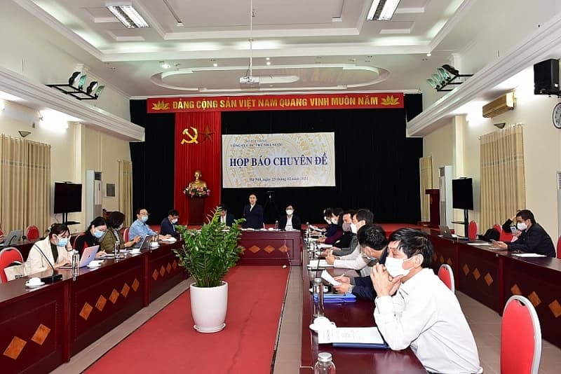 Nearly VND3 trillion of national reserve rice allocated in 2021