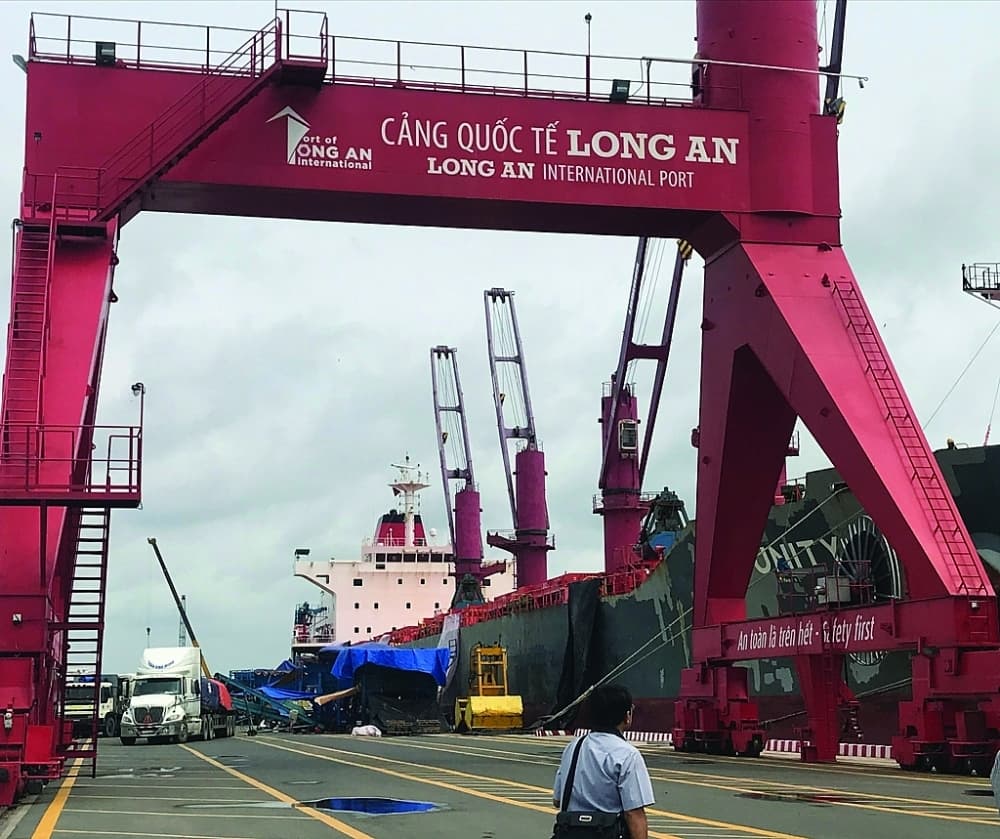 Develop smooth logistics to circulate goods