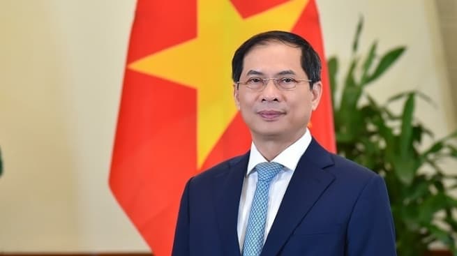Minister Reviews Diplomatic Sector’s Performance in 2021