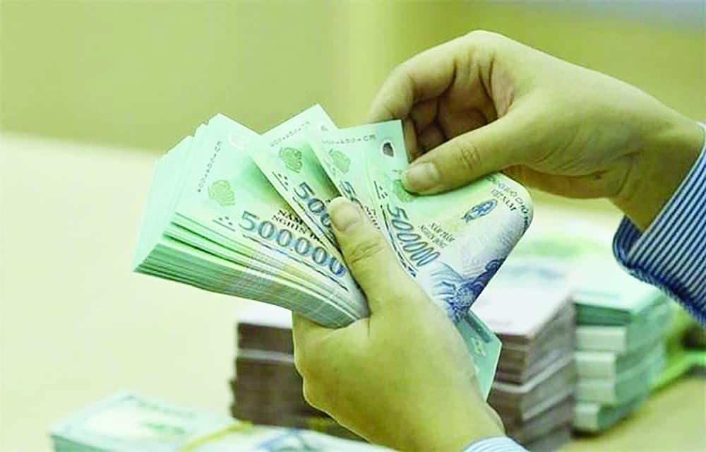 Should the method of controlling credit room of banks be changed?