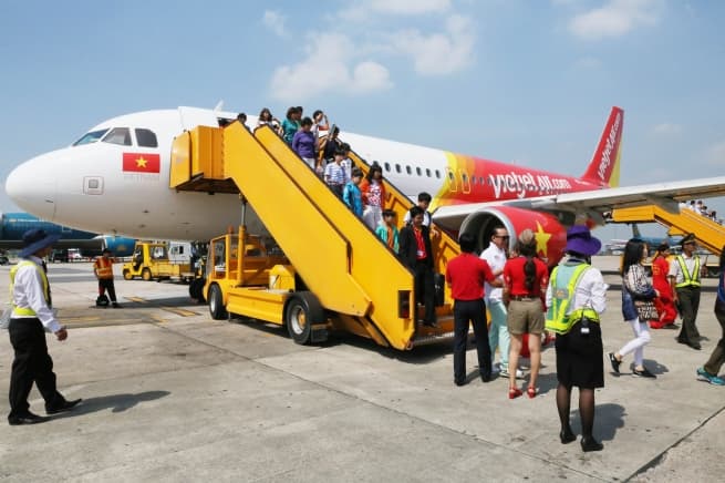 Viet Nam Resumes Flights to 20 Countries, Territories