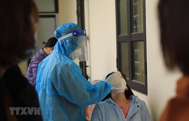 COVID-19: Viet Nam’s daily caseload exceeds 100,000