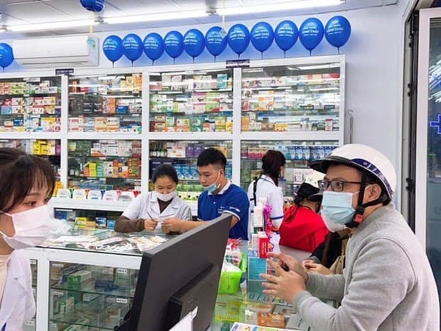 Retail giants expand pharmaceutical market reach