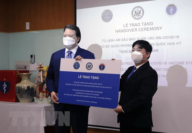 U.S. donates additional 34 ultra-low freezers for Viet Nam to store COVID-19 vaccines