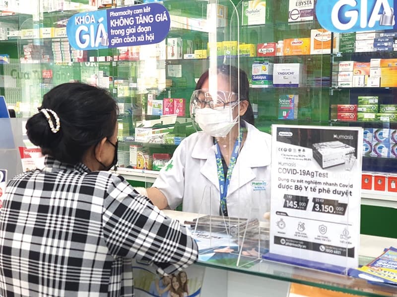 Consumers bemoan dwindled supply of COVID-19 medicines