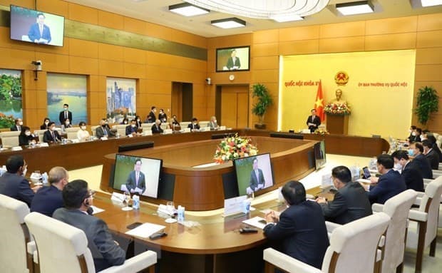 Top legislator receives USABC leader, US businesses