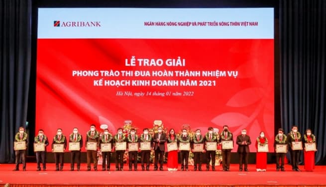 Agribank Long An Fostering Business Development and Pandemic Prevention, Supporting Enterprises to Surmount Adversity