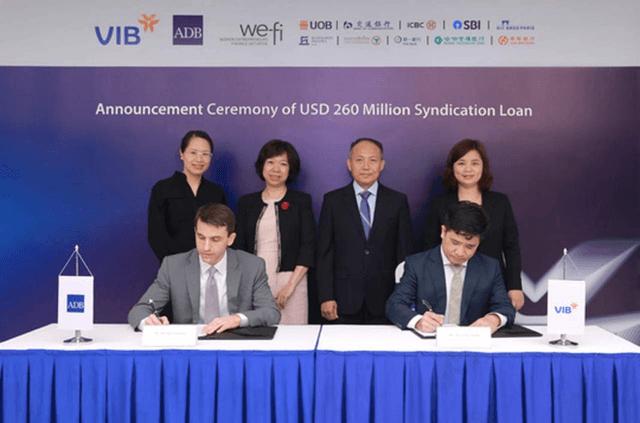 ADB, UOB team up to support SMEs in Viet Nam