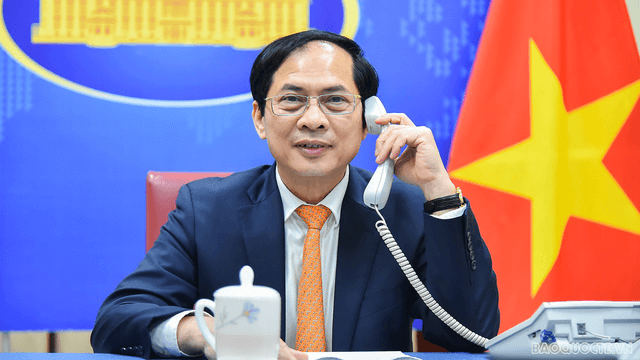 Viet Nam suggests Canada soon recognize vaccine passport
