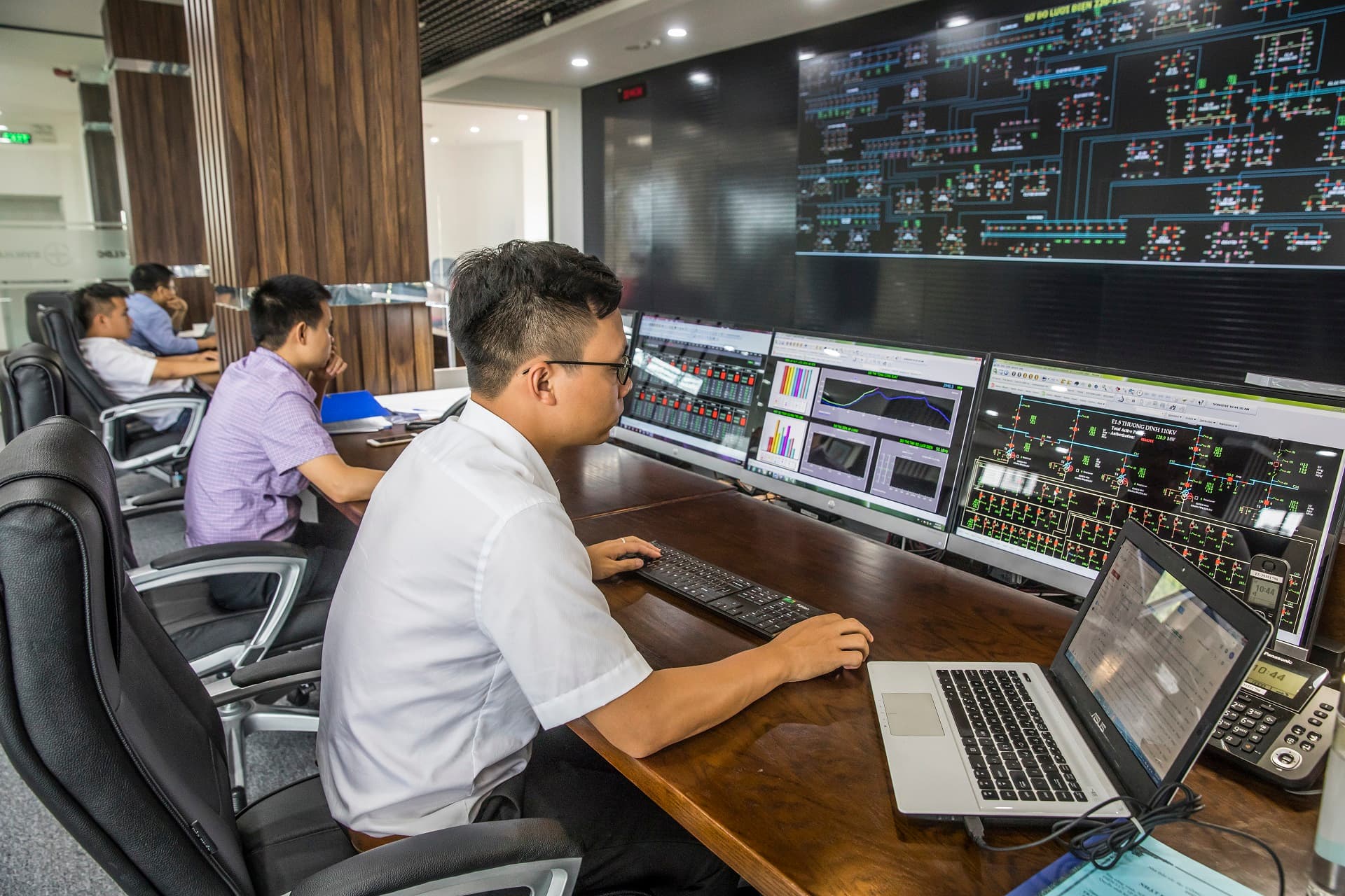 Vietnam urged to update smart grid for network reliability