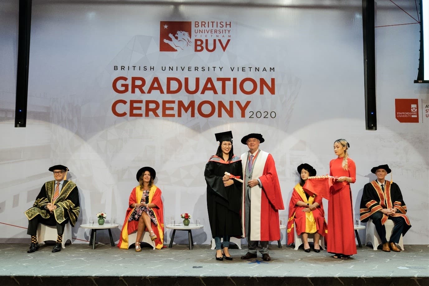 Study the University of London International Foundation Programme at BUV