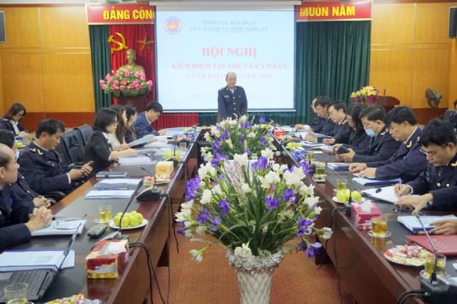 Vinh City Attracting Resources for Strong Development