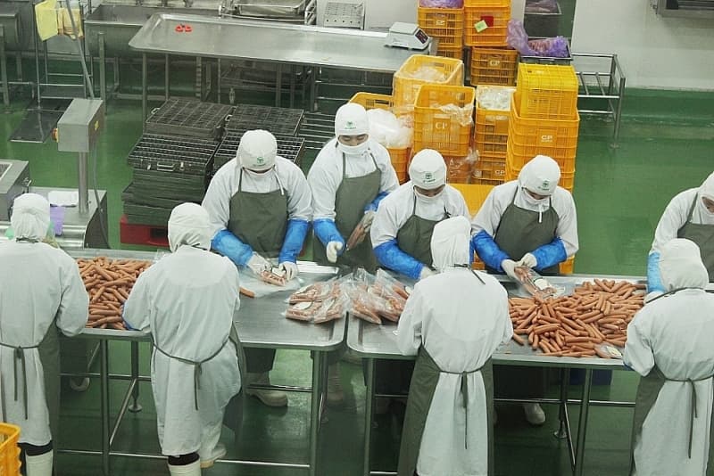 Food and beverage businesses in a “race” for profits