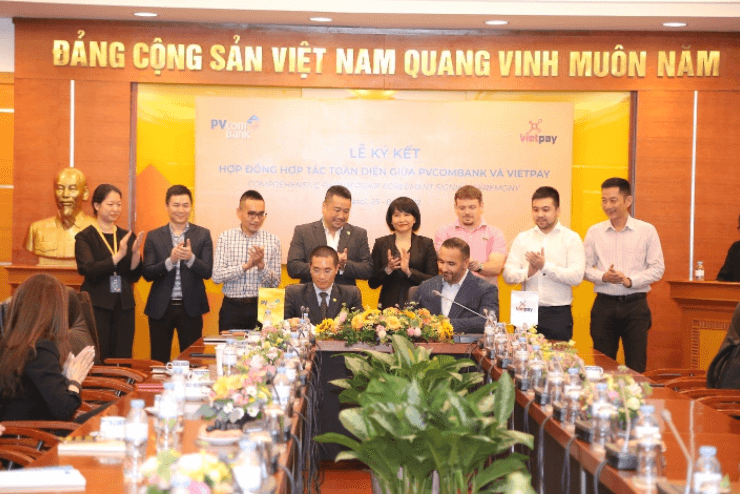 PVcomBank and Vietpay Technology enter comprehensive cooperation