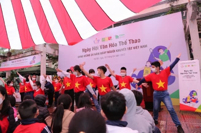 Herbalife Vietnam Supports Xa Dan School in Organising Sports and Culture Day