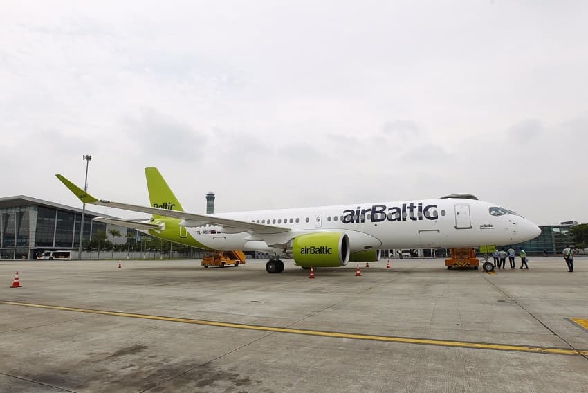 New Airbus A220 tours Hanoi, eyeing new opportunities