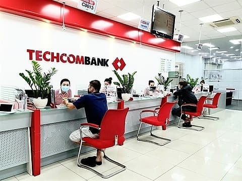 VN-Index breaches 1,200 points on aggressive sell-offs