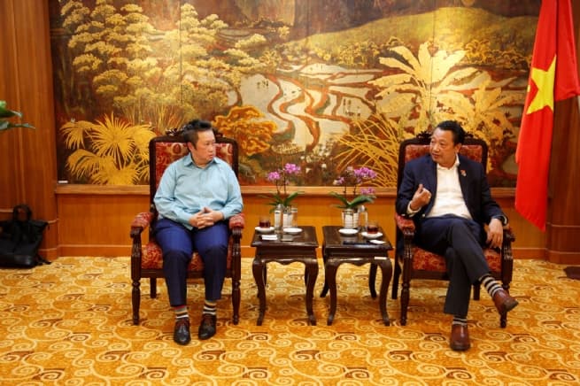 VCCI Vice President Receives Chief Representative of SBF