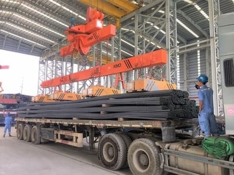 VN-Index pares gains on stronger selling force