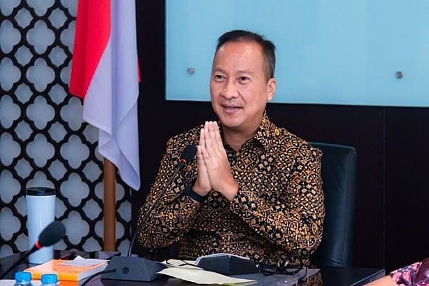 Indonesia striving to lure electric vehicle, ICT investment