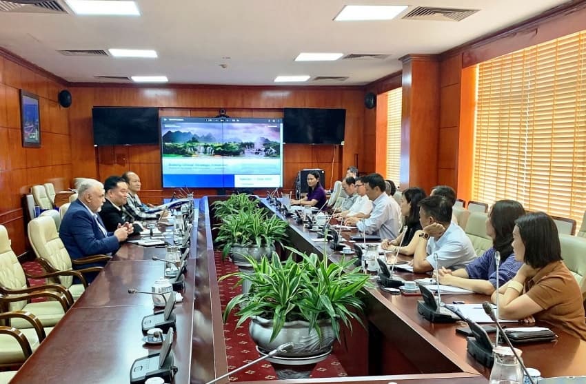 Boeing seeks new cooperation opportunities in Vietnam