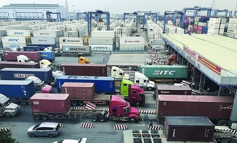 Urgently reducing congestion and facilitating logistics at Cat Lai port