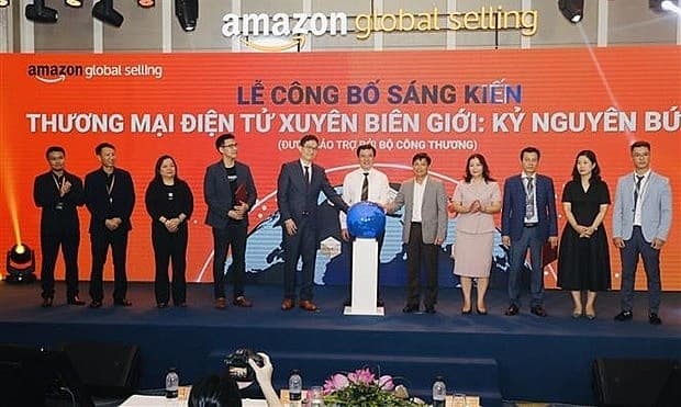 Amazon initiative helps boost cross-border e-commerce in Vietnam