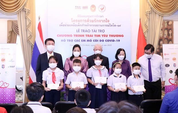 Thai-funded scholarships aid pandemic-hit children in HCM City