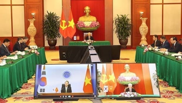 Party General Secretary holds online talks with RoK President Yoon Suk-yeol