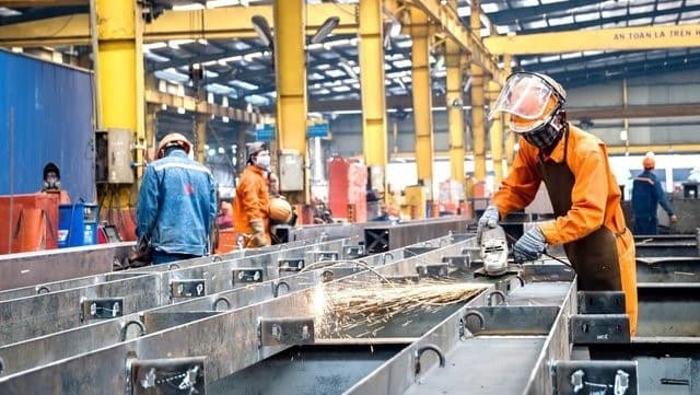 Viet Nam Sustains Robust Recovery Trend
